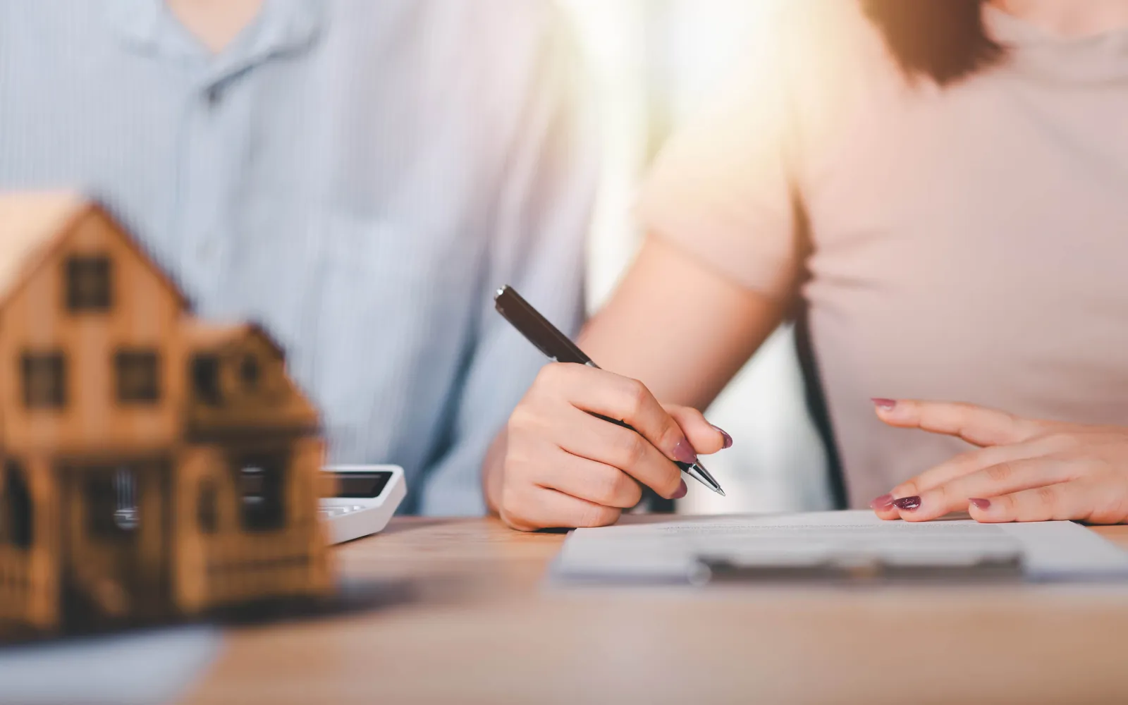 Roofing and Home Insurance: Understanding Coverage and Claims
