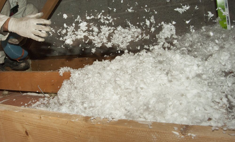 Spray insulation